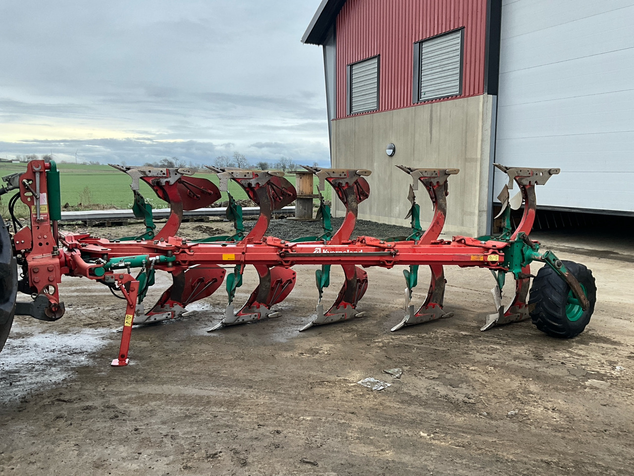 Kverneland ES85-200 - Plough: picture 1 Kverneland ES85-200 - Plough: picture 1