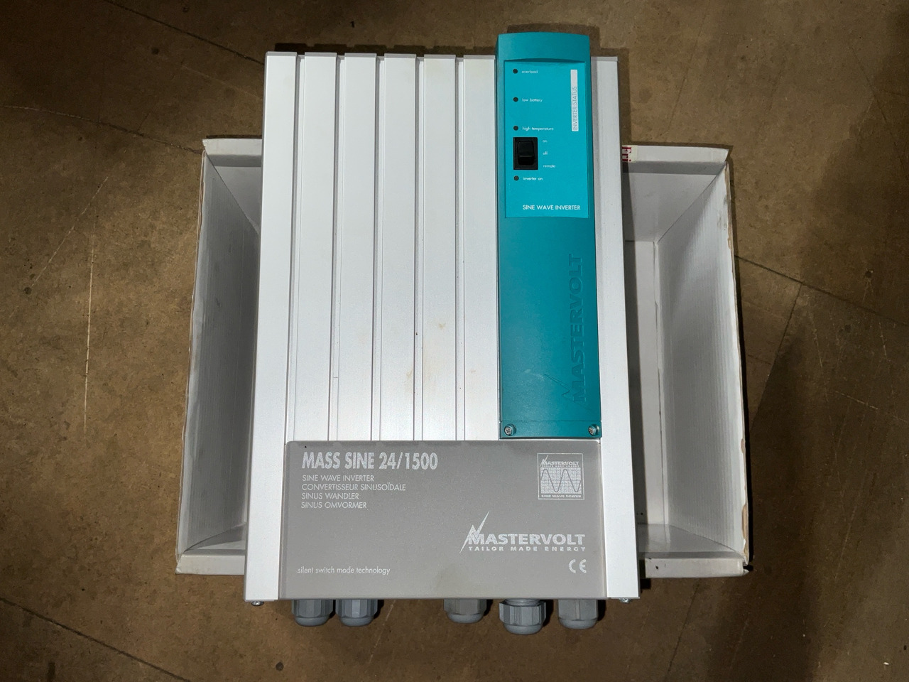 Mastervolt Mass Sine 24/1500 - Construction equipment: picture 1 Mastervolt Mass Sine 24/1500 - Construction equipment: picture 1