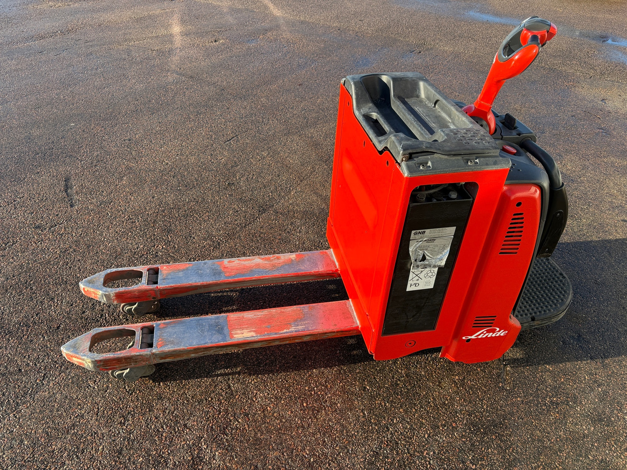 Linde T20AP - Material handling equipment: picture 1 Linde T20AP - Material handling equipment: picture 1
