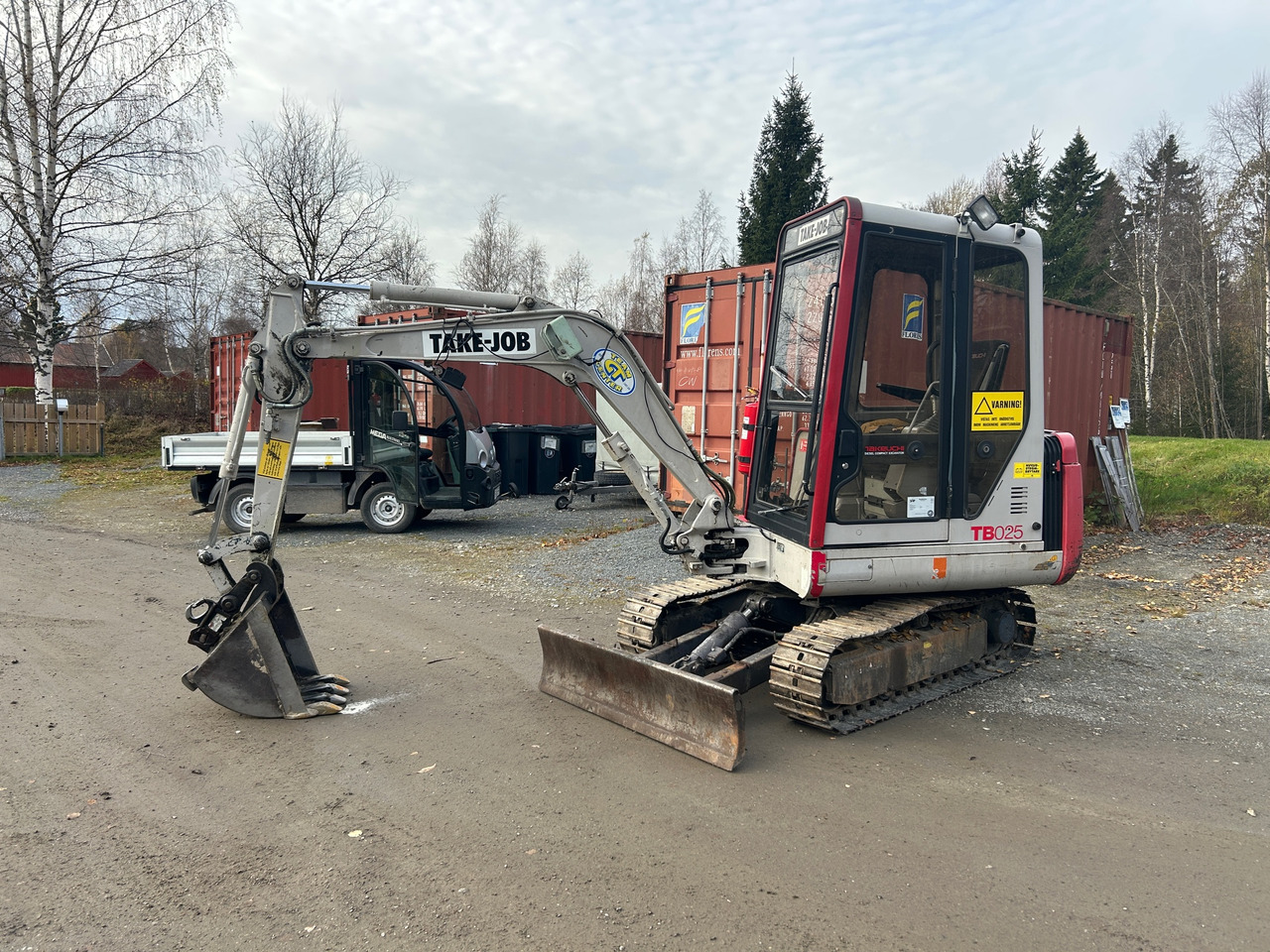 Take-Job TB025 - Excavator: picture 1 Take-Job TB025 - Excavator: picture 1
