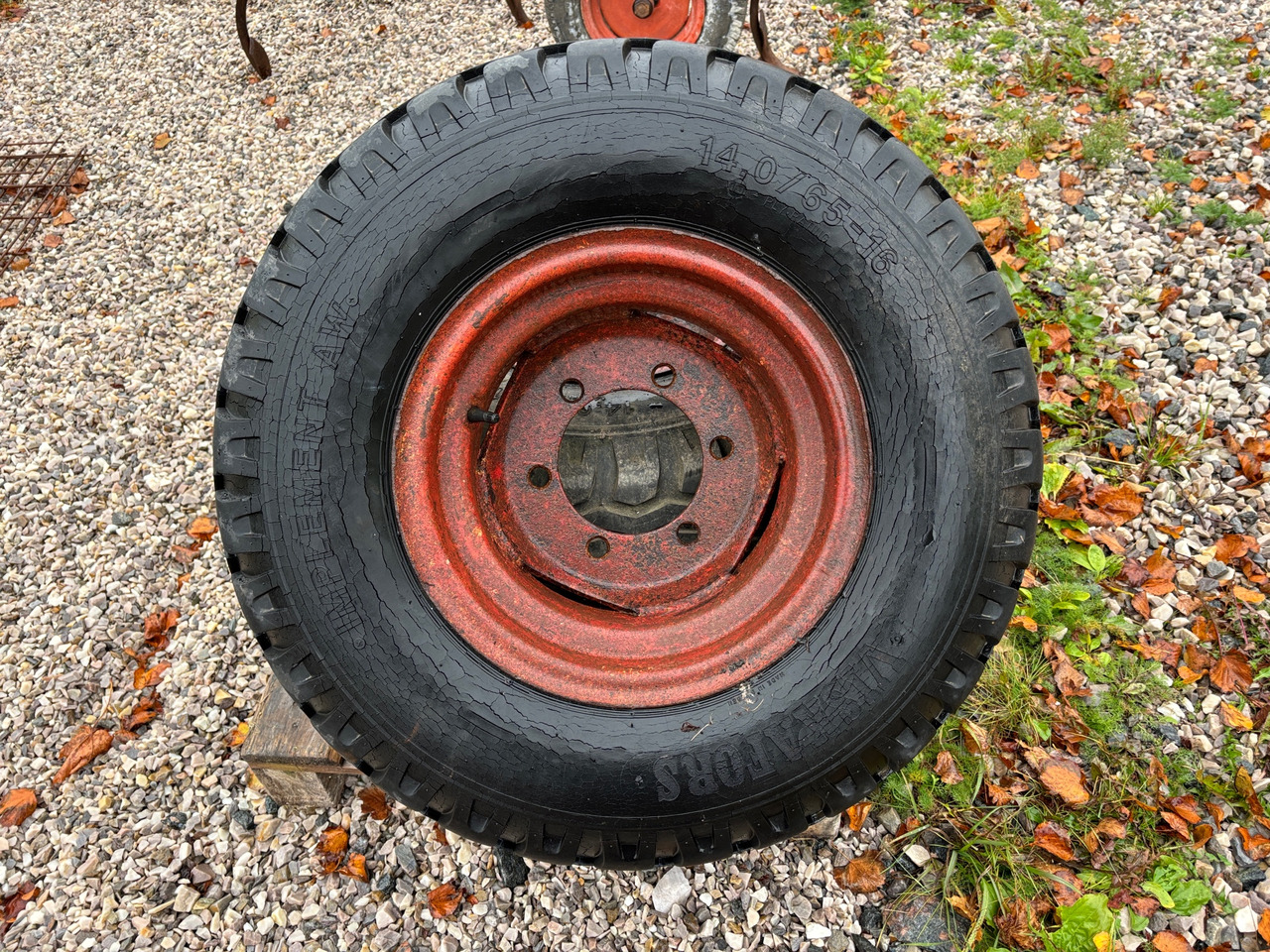 Viskafors 14.0/65-16 - Tire for Agricultural machinery: picture 1 Viskafors 14.0/65-16 - Tire for Agricultural machinery: picture 1