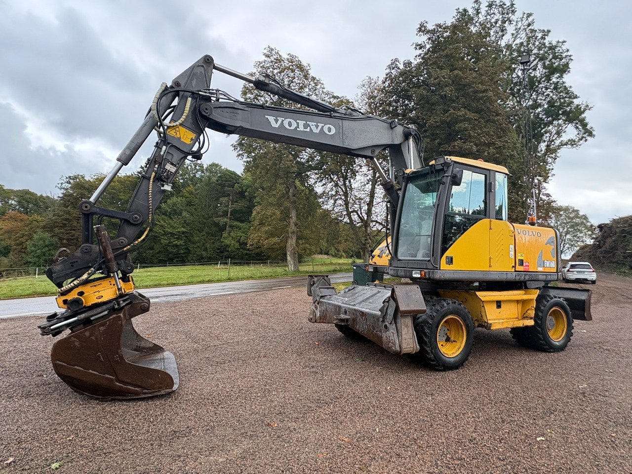 Volvo EW160 - Excavator: picture 1 Volvo EW160 - Excavator: picture 1