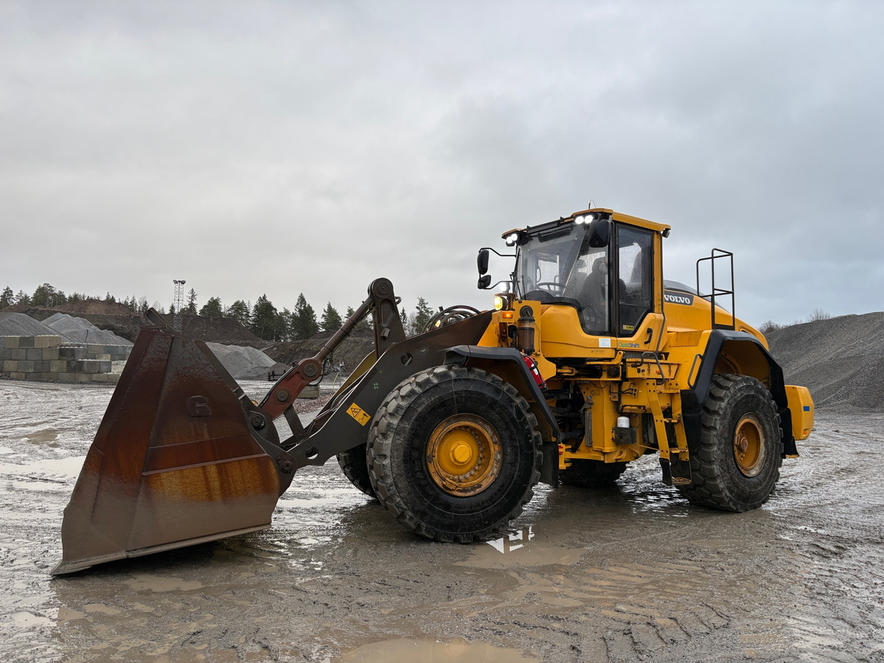 Volvo L180H - Wheel loader: picture 1 Volvo L180H - Wheel loader: picture 1
