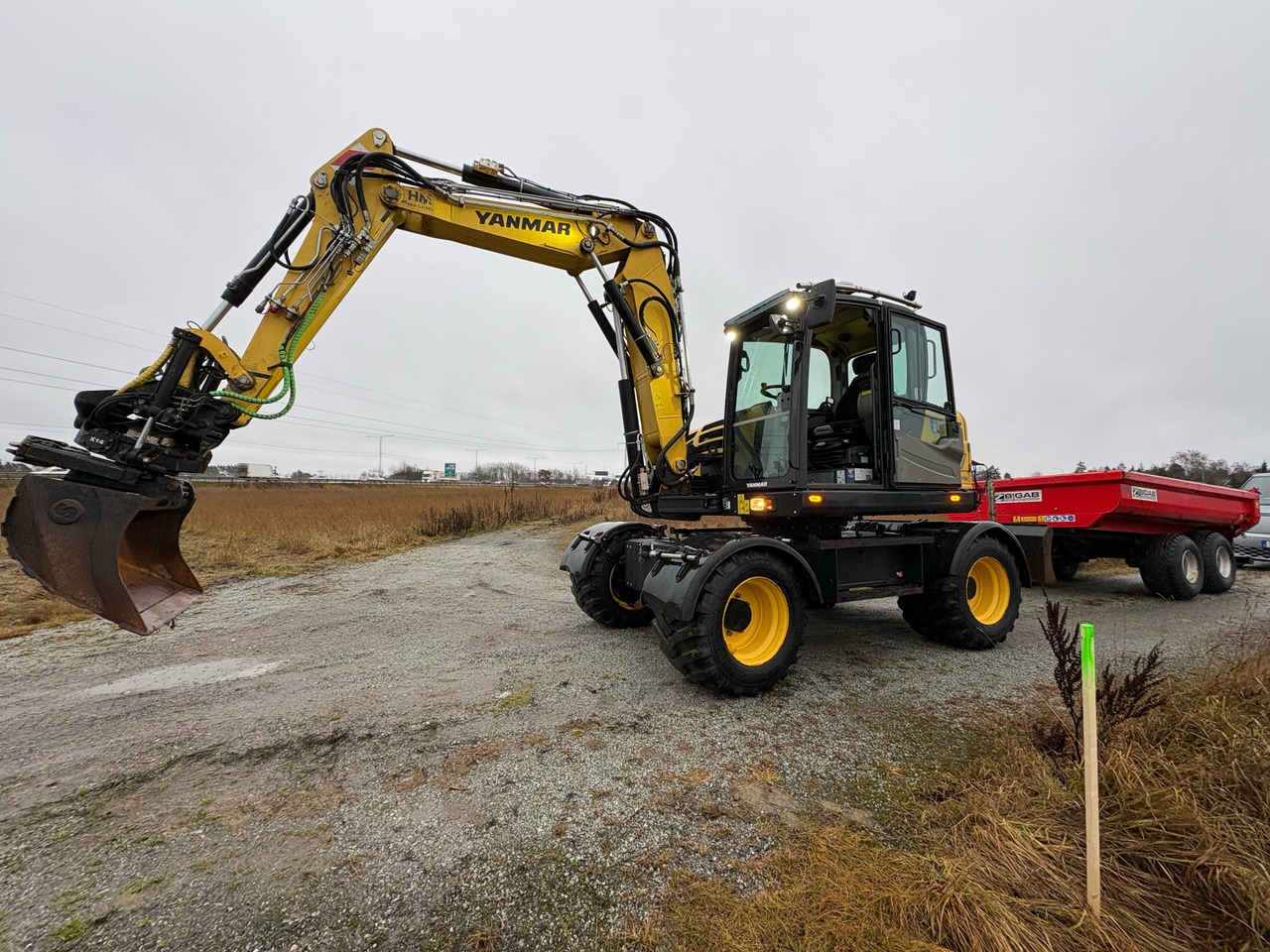 Yanmar B110W - Excavator: picture 1 Yanmar B110W - Excavator: picture 1