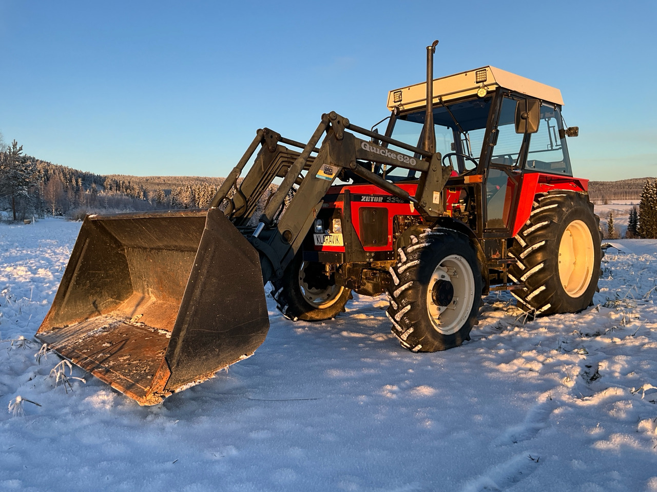 Zetor 3340 - Farm tractor: picture 1 Zetor 3340 - Farm tractor: picture 1