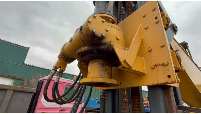 JCB JS 200 LC - Drilling rig: picture 5 JCB JS 200 LC - Drilling rig: picture 5