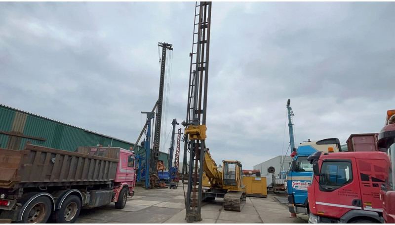 JCB JS 200 LC - Drilling rig: picture 1 JCB JS 200 LC - Drilling rig: picture 1