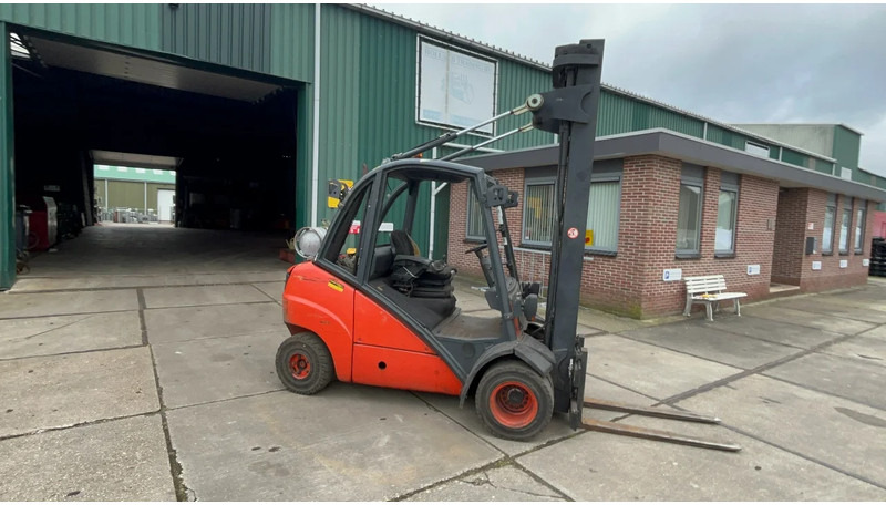 Linde H35T Linde H35 T - LPG forklift: picture 1 Linde H35T Linde H35 T - LPG forklift: picture 1