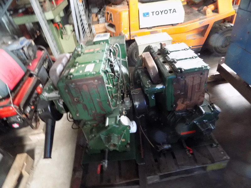Lister aggregaat 3 cill. lister 25 kva met stamford dynamo keuze uit 2 stuks - Generator set: picture 1 Lister aggregaat 3 cill. lister 25 kva met stamford dynamo keuze uit 2 stuks - Generator set: picture 1