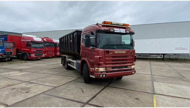 Scania P P124 GB6X2NA - Hook lift truck: picture 2 Scania P P124 GB6X2NA - Hook lift truck: picture 2