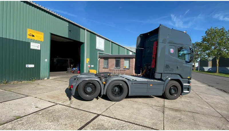 Scania R730 Clean Nordic Scania R730 trekker BLACK ON GREY - Tractor unit: picture 4 Scania R730 Clean Nordic Scania R730 trekker BLACK ON GREY - Tractor unit: picture 4