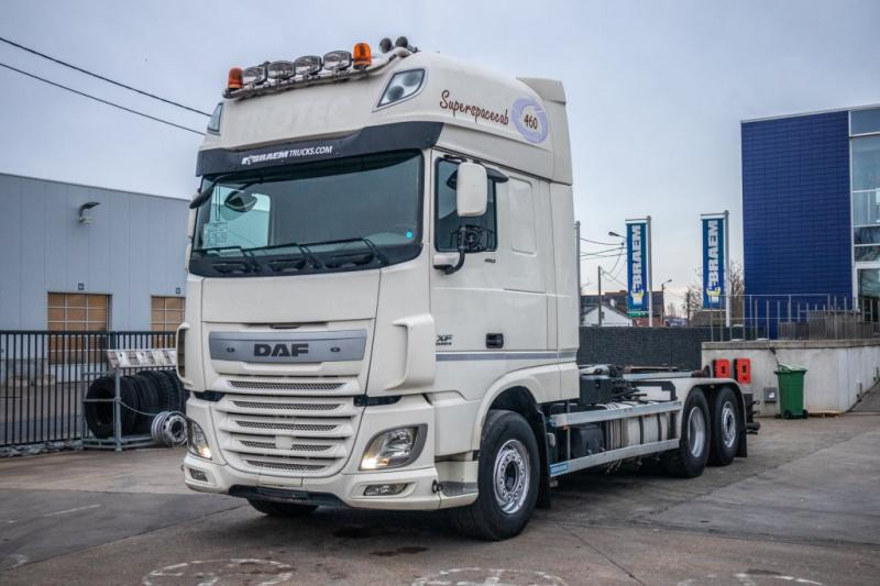 DAF XF 105.460 - AJK + intarder - Hook lift truck: picture 1 DAF XF 105.460 - AJK + intarder - Hook lift truck: picture 1