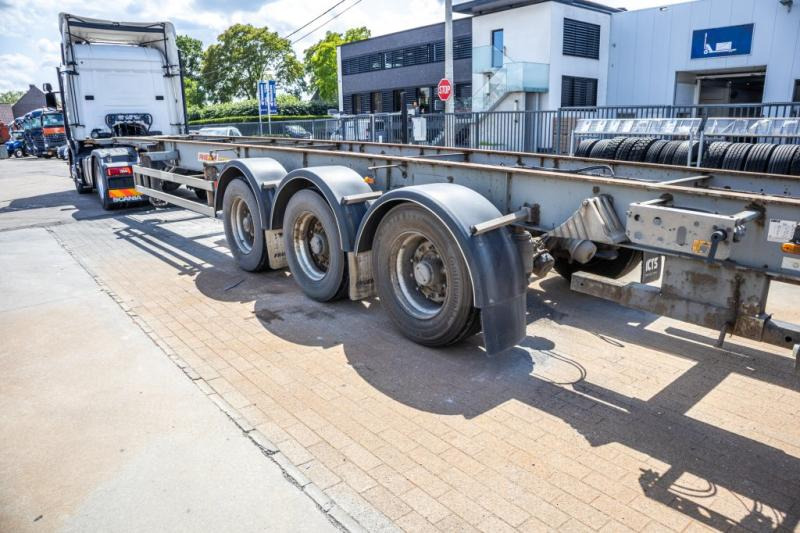 Fruehauf CONTAINERCHASSIS 40' - Container transporter/ Swap body semi-trailer: picture 5 Fruehauf CONTAINERCHASSIS 40' - Container transporter/ Swap body semi-trailer: picture 5