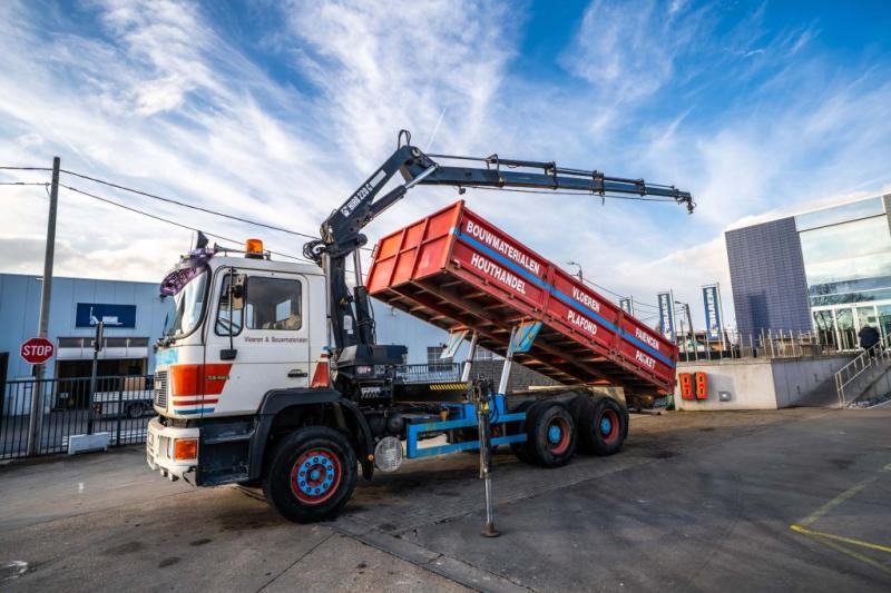 MAN 33.422 DF + HIAB 220 C-5 - Tipper, Crane truck: picture 1 MAN 33.422 DF + HIAB 220 C-5 - Tipper, Crane truck: picture 1