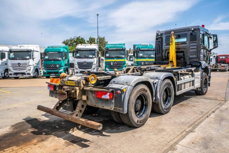 MAN TGS 33.470 BL - PALFINGER - Hook lift truck: picture 5 MAN TGS 33.470 BL - PALFINGER - Hook lift truck: picture 5