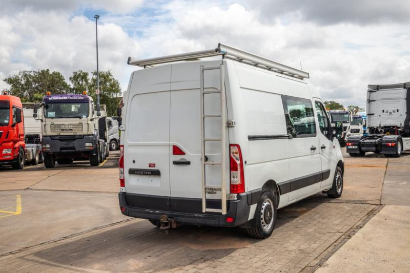 Renault MASTER 125 DCI + 7 personen - Panel van: picture 3 Renault MASTER 125 DCI + 7 personen - Panel van: picture 3