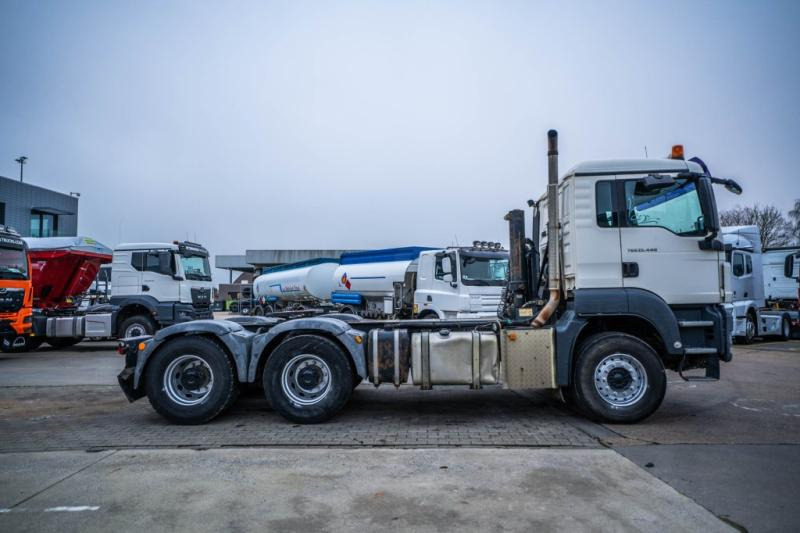 MAN TGS 33.440 BLS - MANUAL - BIG AXLES - Tractor unit: picture 3 MAN TGS 33.440 BLS - MANUAL - BIG AXLES - Tractor unit: picture 3