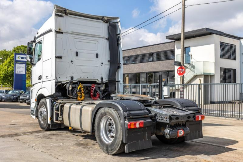 Mercedes ACTROS 1945 (1845) LS - Tractor unit: picture 4 Mercedes ACTROS 1945 (1845) LS - Tractor unit: picture 4