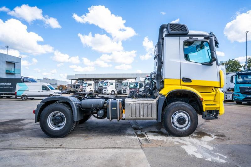 Mercedes AROCS 2045 AS (cardan) - Tractor unit: picture 3 Mercedes AROCS 2045 AS (cardan) - Tractor unit: picture 3