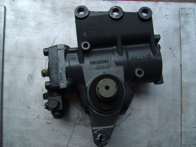 Scania Scania 1513327/2260721/2260722/2260723/1353049/1438213/1438212/1783436 - Steering gear for Truck: picture 1 Scania Scania 1513327/2260721/2260722/2260723/1353049/1438213/1438212/1783436 - Steering gear for Truck: picture 1