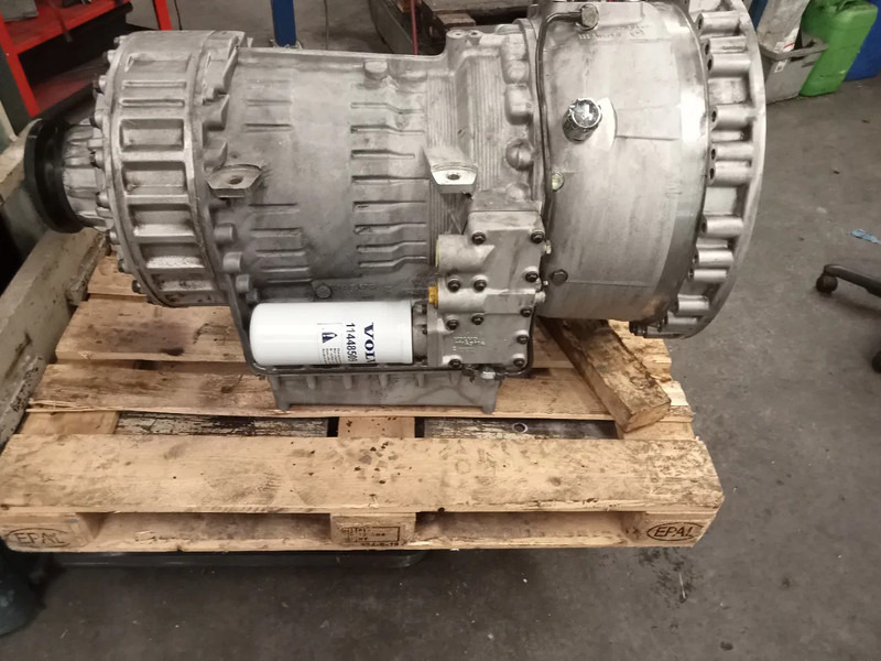 Volvo VT 2514B / 3190566 - Gearbox: picture 4 Volvo VT 2514B / 3190566 - Gearbox: picture 4