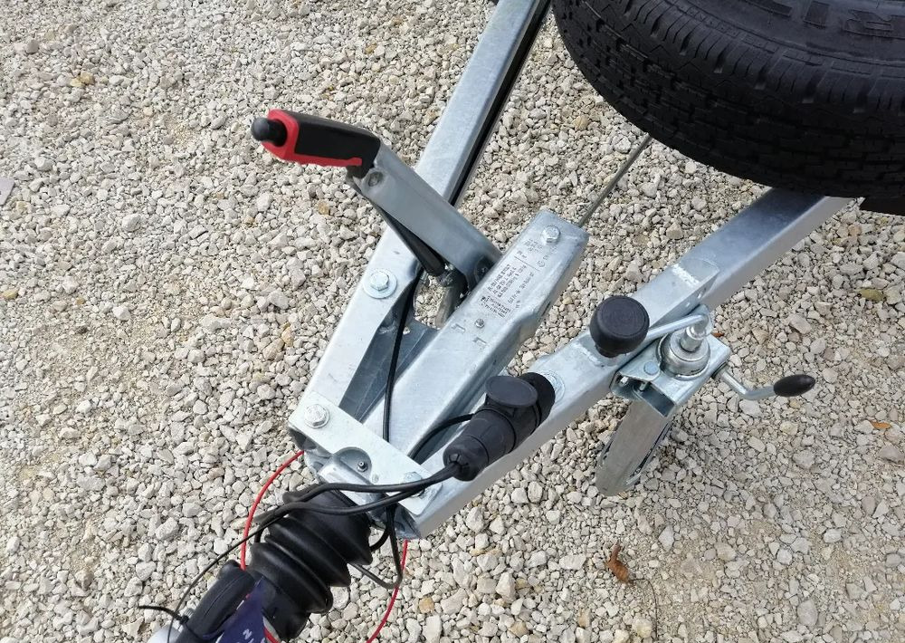 Besttrailers REBEL (Jupiter) 4,5x2,0 m DMC 2700 R14"C - Autotransporter trailer: picture 5 Besttrailers REBEL (Jupiter) 4,5x2,0 m DMC 2700 R14"C - Autotransporter trailer: picture 5