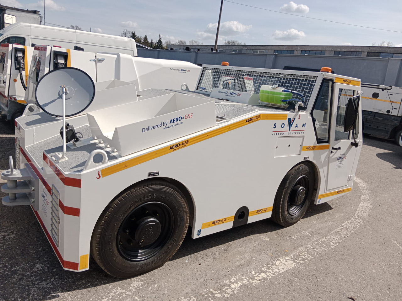 SOVAM K100 - Pushback tractor: picture 2 SOVAM K100 - Pushback tractor: picture 2