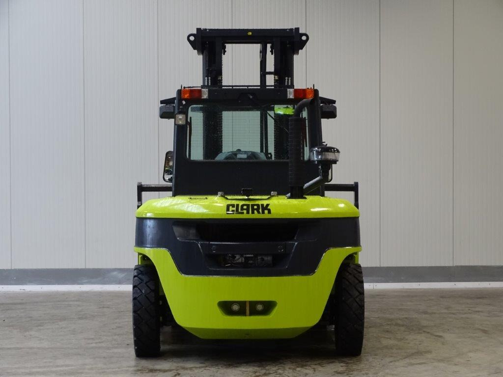 Clark C80D900 - TRIPLEX - NEU - Diesel forklift: picture 5 Clark C80D900 - TRIPLEX - NEU - Diesel forklift: picture 5