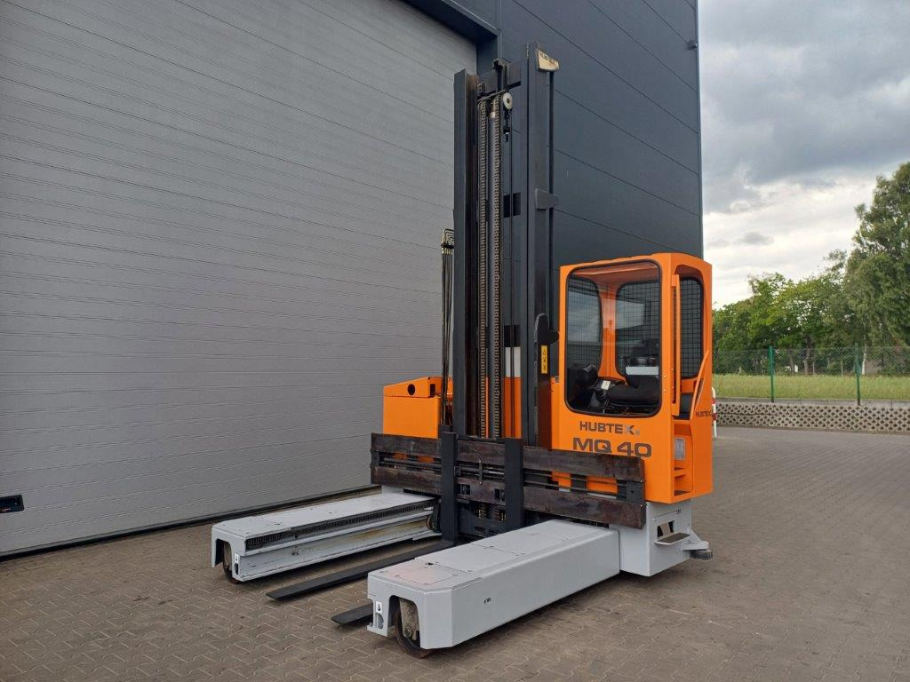 Hubtex MQ40 - 4-way reach truck: picture 3 Hubtex MQ40 - 4-way reach truck: picture 3