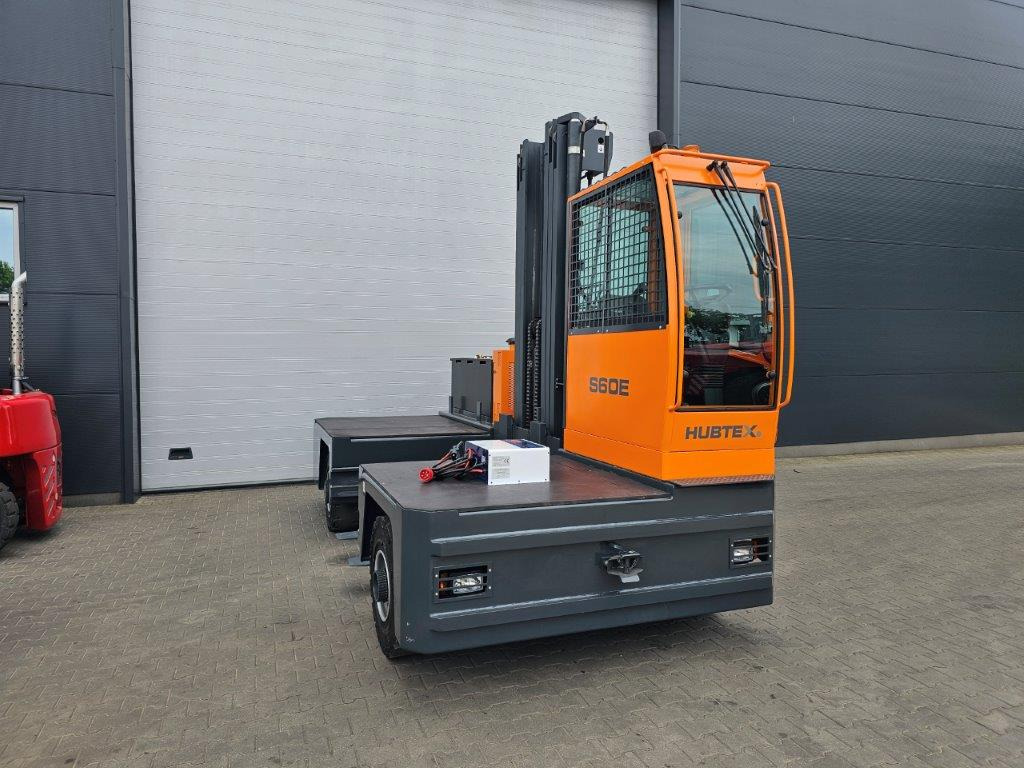 Hubtex S60E - TRIPLEX - NEU BATTERIE - Side loader: picture 3 Hubtex S60E - TRIPLEX - NEU BATTERIE - Side loader: picture 3
