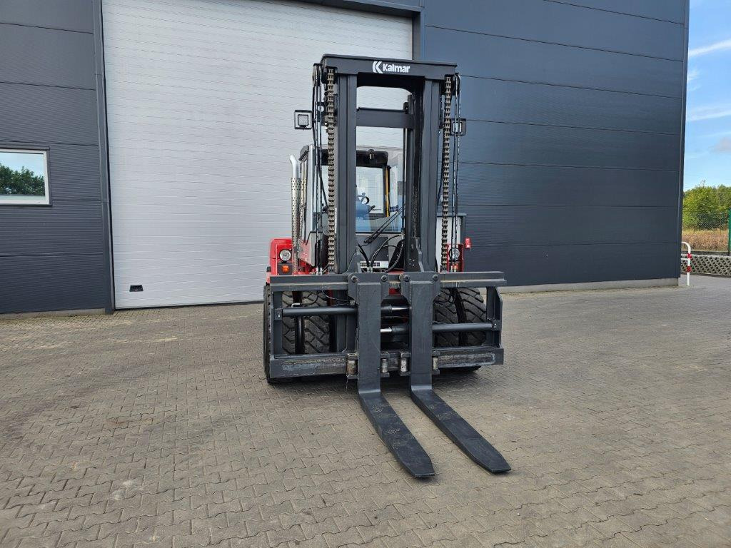 Kalmar DCE100-12 - Diesel forklift: picture 4 Kalmar DCE100-12 - Diesel forklift: picture 4