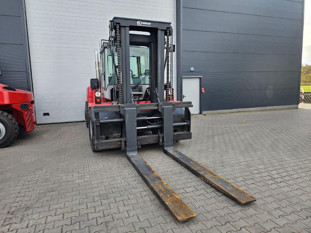 Kalmar DCE150-12 - Diesel forklift: picture 3 Kalmar DCE150-12 - Diesel forklift: picture 3