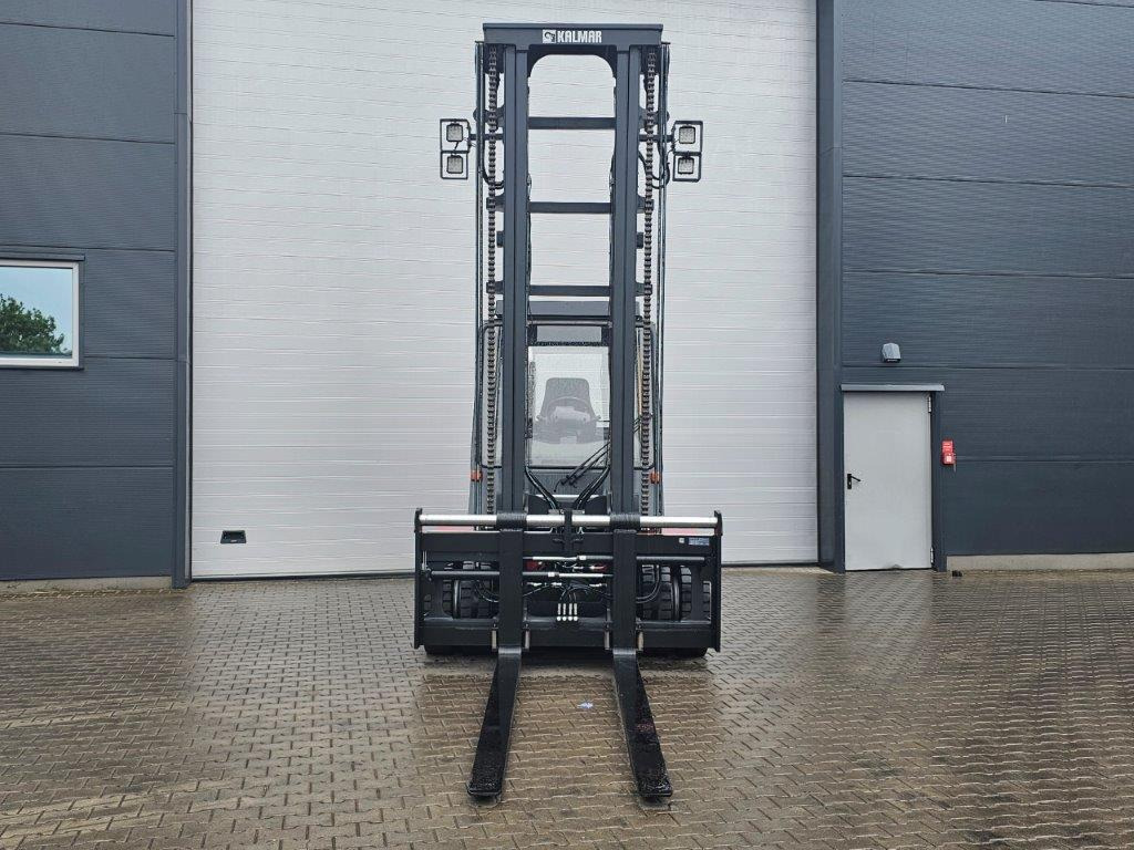 Kalmar DCF80-9 - Diesel forklift: picture 5 Kalmar DCF80-9 - Diesel forklift: picture 5