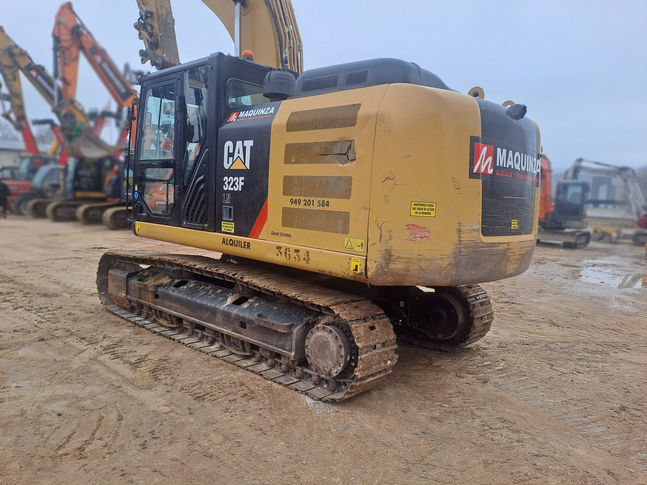CATERPILLAR 323FLN IHC - Crawler excavator: picture 5 CATERPILLAR 323FLN IHC - Crawler excavator: picture 5