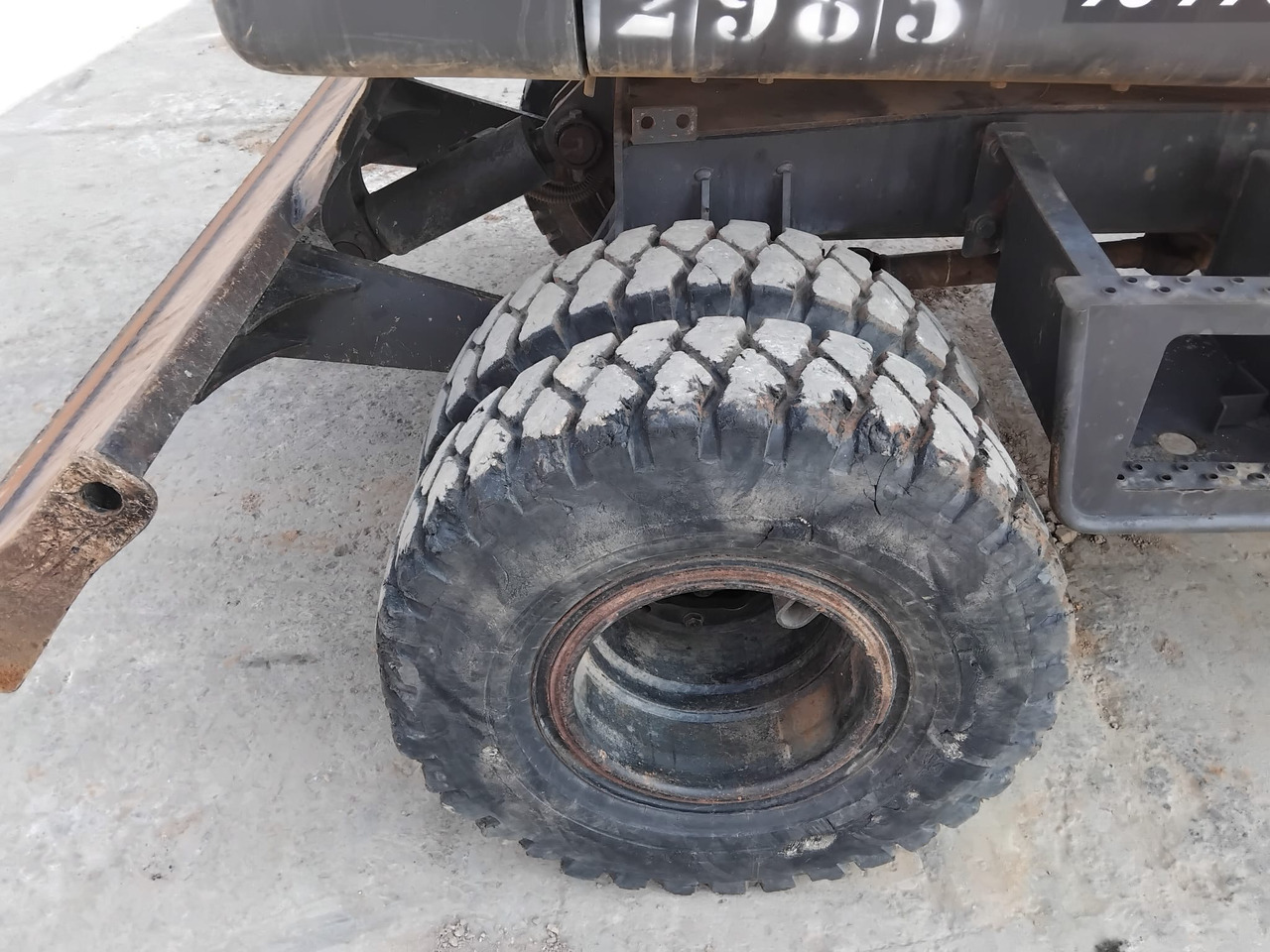 Mini excavator DOOSAN DX55W: picture 19