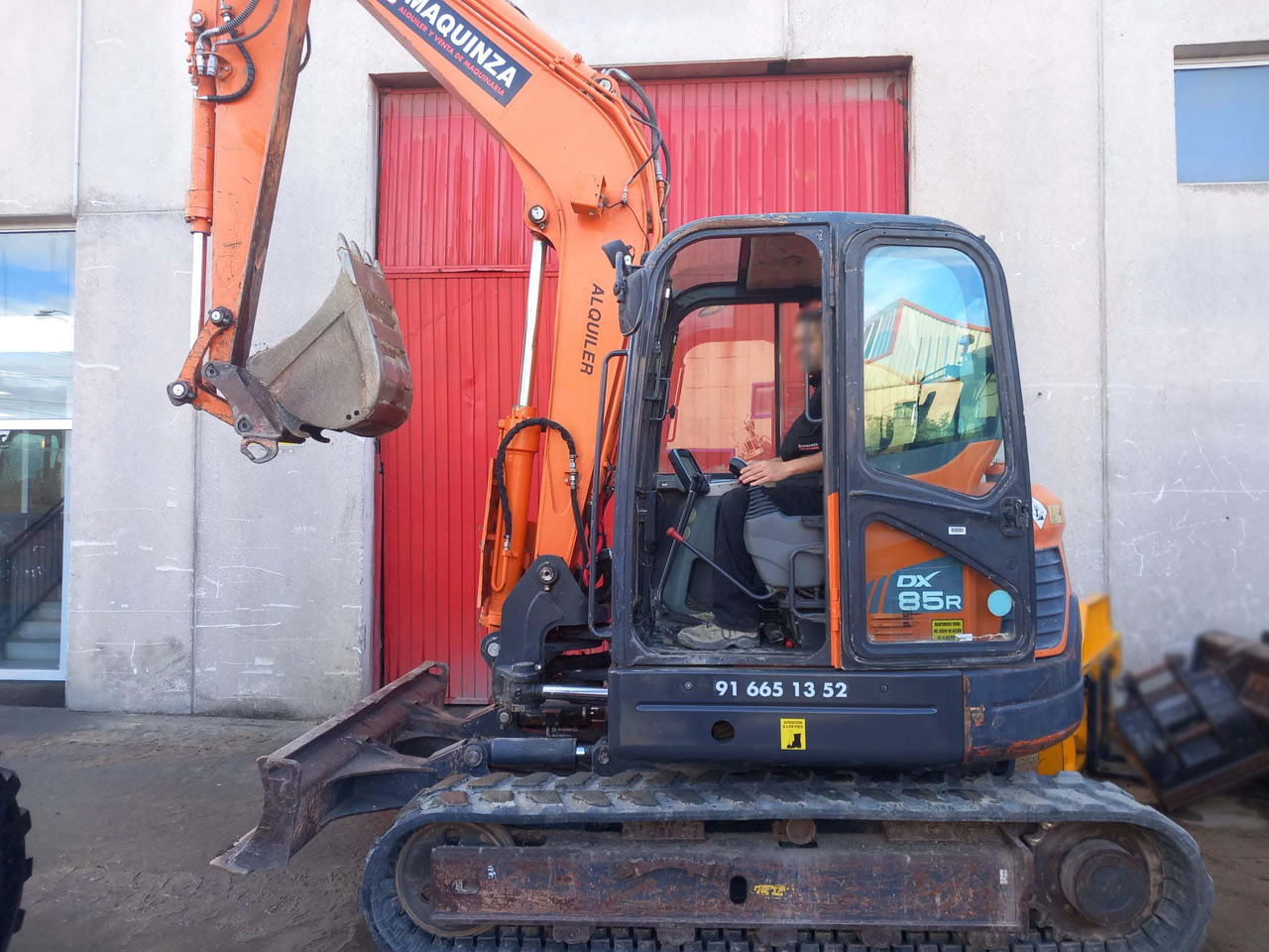 DOOSAN DX85R-3 - Mini excavator: picture 1 DOOSAN DX85R-3 - Mini excavator: picture 1
