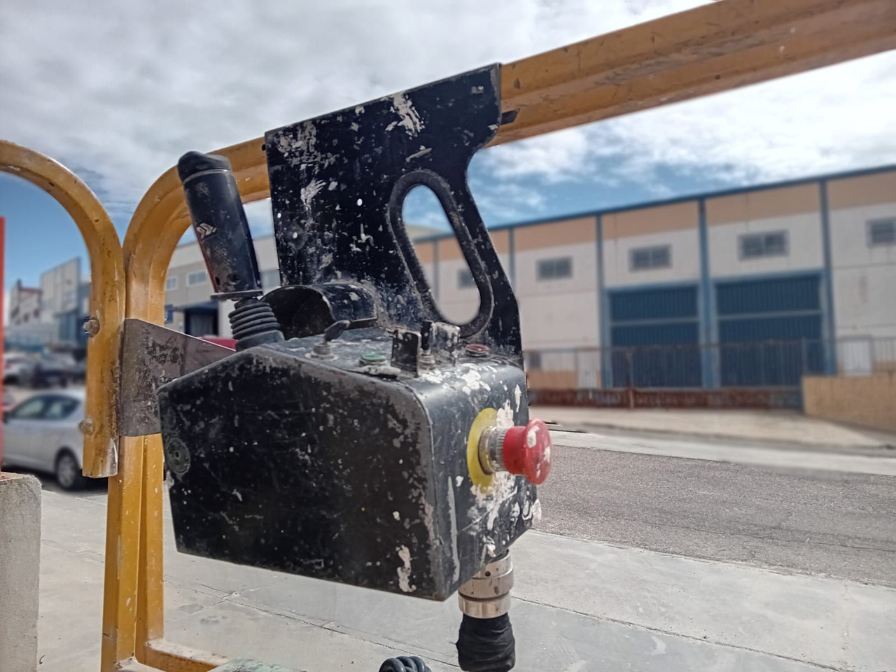 Scissor lift HAULOTTE OPTIMUM 8: picture 16