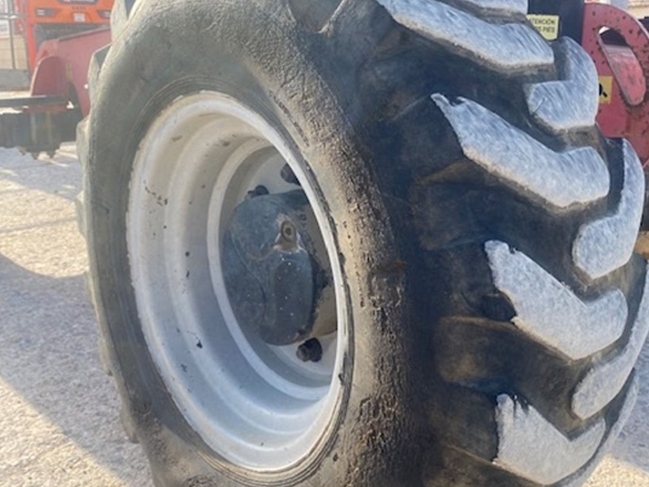 Leasing of  MANITOU 160ATJ EJE OSCILANTE MANITOU 160ATJ EJE OSCILANTE: picture 10