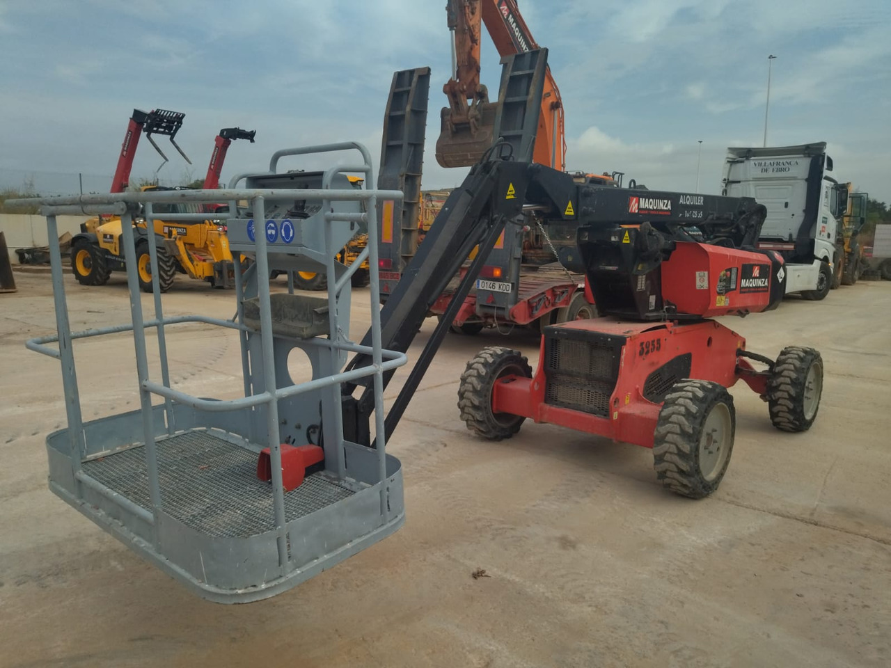 MANITOU MAN GO 12 - Articulated boom lift: picture 4 MANITOU MAN GO 12 - Articulated boom lift: picture 4