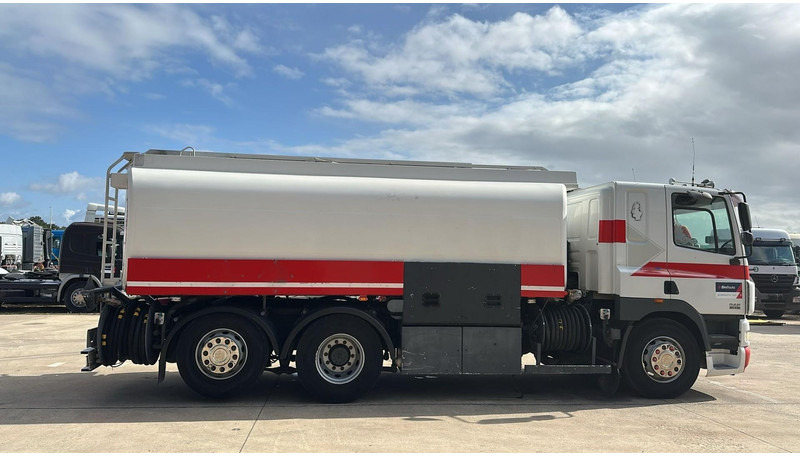 DAF CF 85.430 (20270 LITERS / EURO 3 / TOP CONDITION !!! / PARFAIT ETAT / 6X2 / BOITE MANUELLE) - Tanker truck: picture 4 DAF CF 85.430 (20270 LITERS / EURO 3 / TOP CONDITION !!! / PARFAIT ETAT / 6X2 / BOITE MANUELLE) - Tanker truck: picture 4