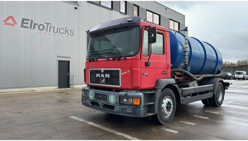 MAN 18.264 F2000 (11000L / EURO 2 / MANUAL GEARBOX / 6 CYLINDER) - Vacuum truck: picture 1 MAN 18.264 F2000 (11000L / EURO 2 / MANUAL GEARBOX / 6 CYLINDER) - Vacuum truck: picture 1
