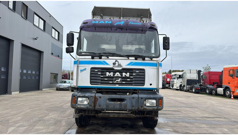 MAN 41.414 (6 CYLINDER / STEEL SUSP. / LAMES / BIG AXLE / GRAND PONT) - Tipper: picture 2 MAN 41.414 (6 CYLINDER / STEEL SUSP. / LAMES / BIG AXLE / GRAND PONT) - Tipper: picture 2