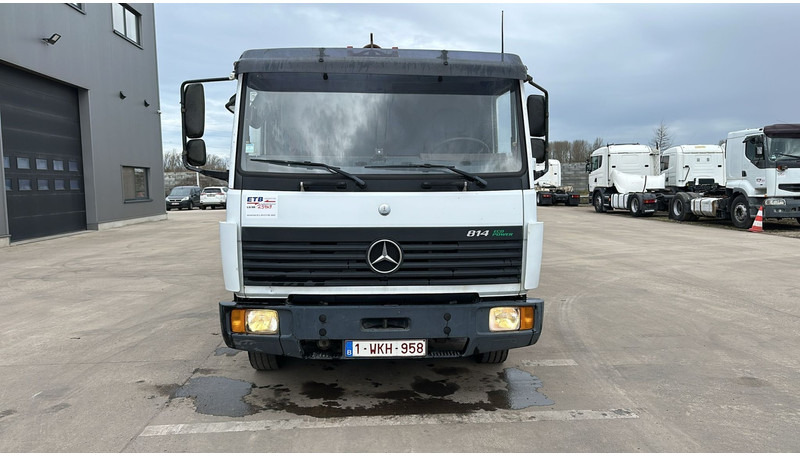 Mercedes-Benz SK 814 (BELGIAN TRUCK / HOOK / PERFECT CONDITION !!! / WITH CONTAINER / 363000 KM !!!! ) - Hook lift truck: picture 3 Mercedes-Benz SK 814 (BELGIAN TRUCK / HOOK / PERFECT CONDITION !!! / WITH CONTAINER / 363000 KM !!!! ) - Hook lift truck: picture 3