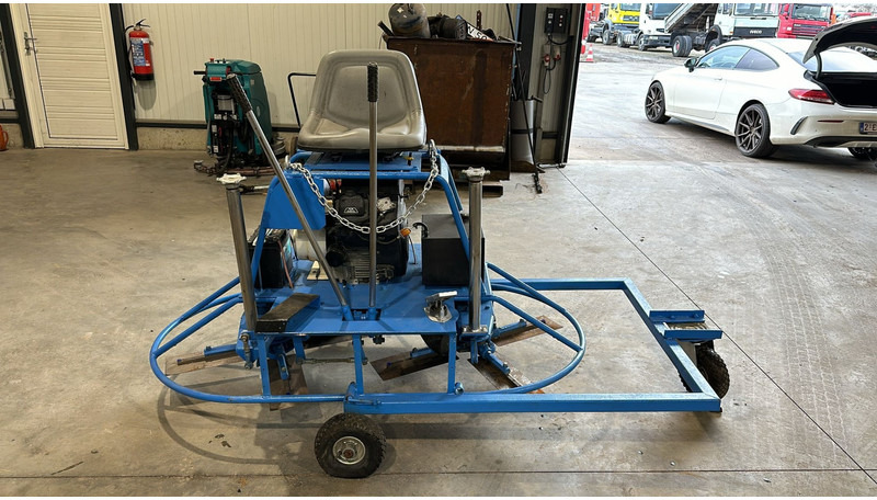 OHV BELGIAN MACHINE (BELGIAN MACHINE / GOOD CONDITION) - Power trowel: picture 1 OHV BELGIAN MACHINE (BELGIAN MACHINE / GOOD CONDITION) - Power trowel: picture 1