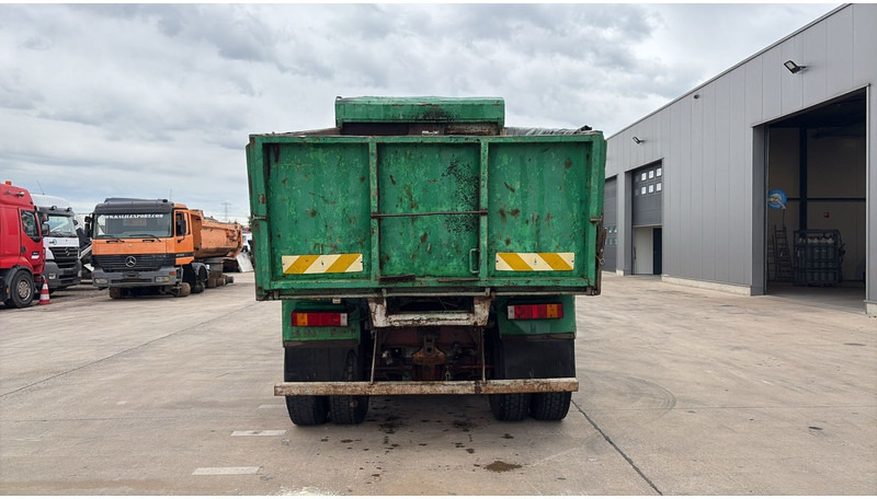 Leasing of Renault G 300 MAXTER (GRAND PONT / POMPE MANUELLE / 6X4) Renault G 300 MAXTER (GRAND PONT / POMPE MANUELLE / 6X4): picture 6