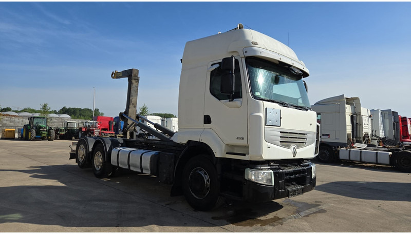 Renault Premium 450 DXI (BOITE MANUELLE / MANUAL GEARBOX / 6X2 / LAMES DEVANT) - Cab chassis truck: picture 3 Renault Premium 450 DXI (BOITE MANUELLE / MANUAL GEARBOX / 6X2 / LAMES DEVANT) - Cab chassis truck: picture 3