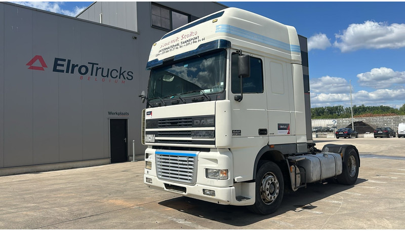 DAF 95 XF 380 (BOITE MANUELLE / EURO 3 / MANUAL GEARBOX / TRES BONNE ETAT) - Tractor unit: picture 1 DAF 95 XF 380 (BOITE MANUELLE / EURO 3 / MANUAL GEARBOX / TRES BONNE ETAT) - Tractor unit: picture 1