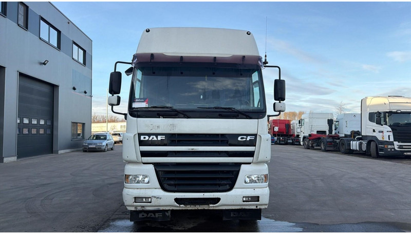 DAF CF 85.430 (EURO 3 / PERFECT CONDITION / CLEAN / AIRCO) - Tractor unit: picture 5 DAF CF 85.430 (EURO 3 / PERFECT CONDITION / CLEAN / AIRCO) - Tractor unit: picture 5