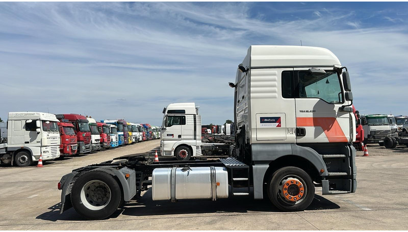MAN TGA 18.430 (BOITE MANUELLE / MANUAL GEARBOX) - Tractor unit: picture 4 MAN TGA 18.430 (BOITE MANUELLE / MANUAL GEARBOX) - Tractor unit: picture 4