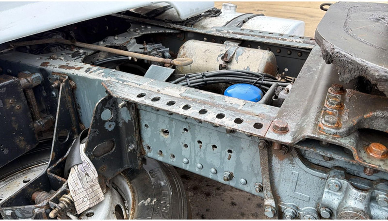 Tractor unit Mercedes-Benz AXOR 1843 (BOITE MANUELLE / MANUAL GEARBOX): picture 12 Tractor unit Mercedes-Benz AXOR 1843 (BOITE MANUELLE / MANUAL GEARBOX): picture 12